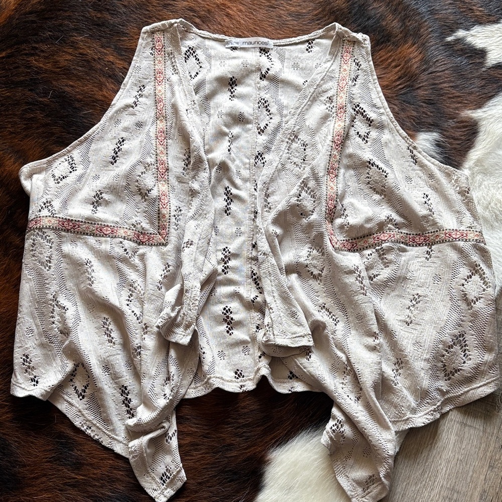 Maurice's Women's Cream Sleeveless cardigan plus size 0/1
